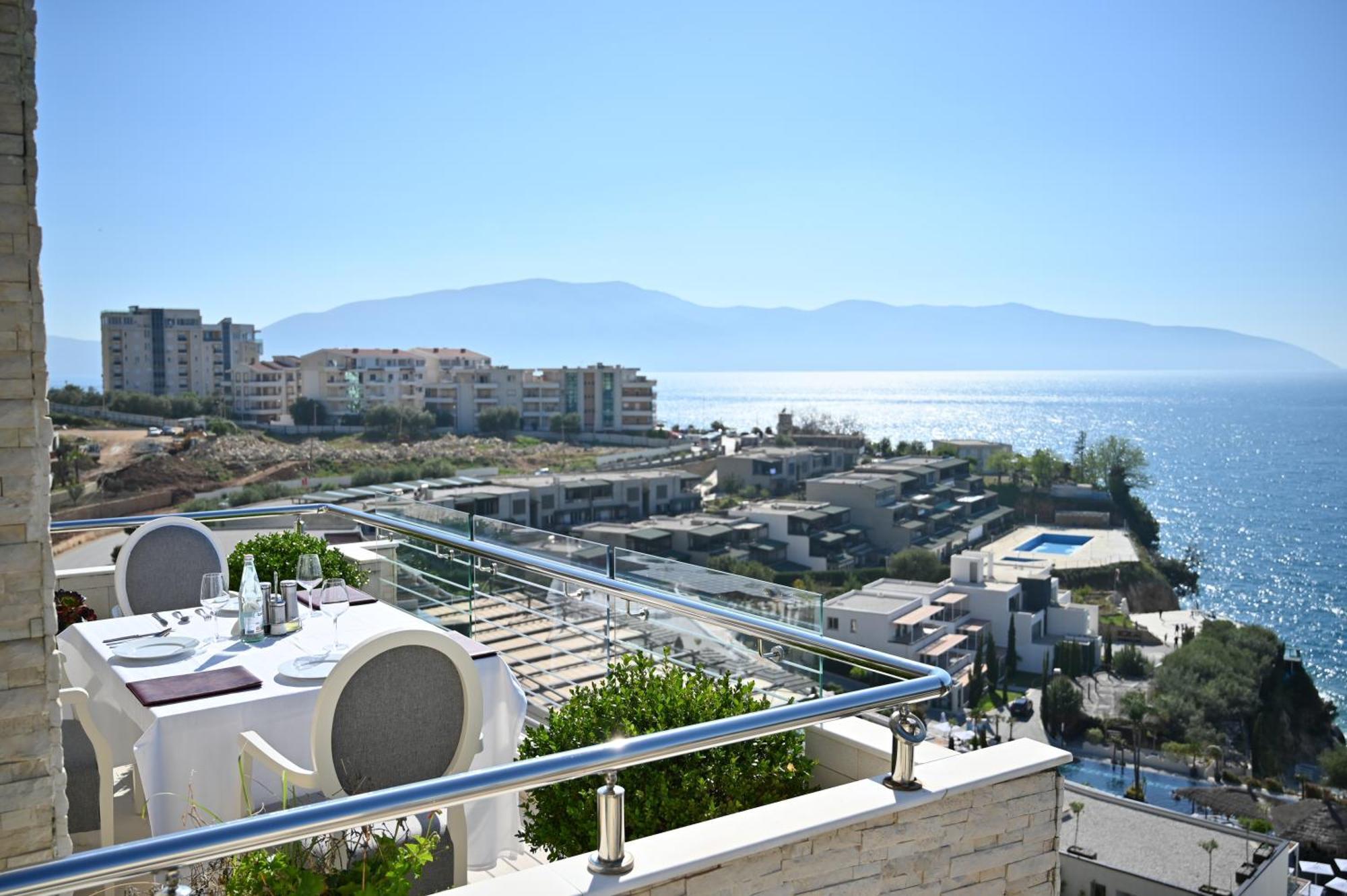 Thea Hotel Vlorë Exterior foto