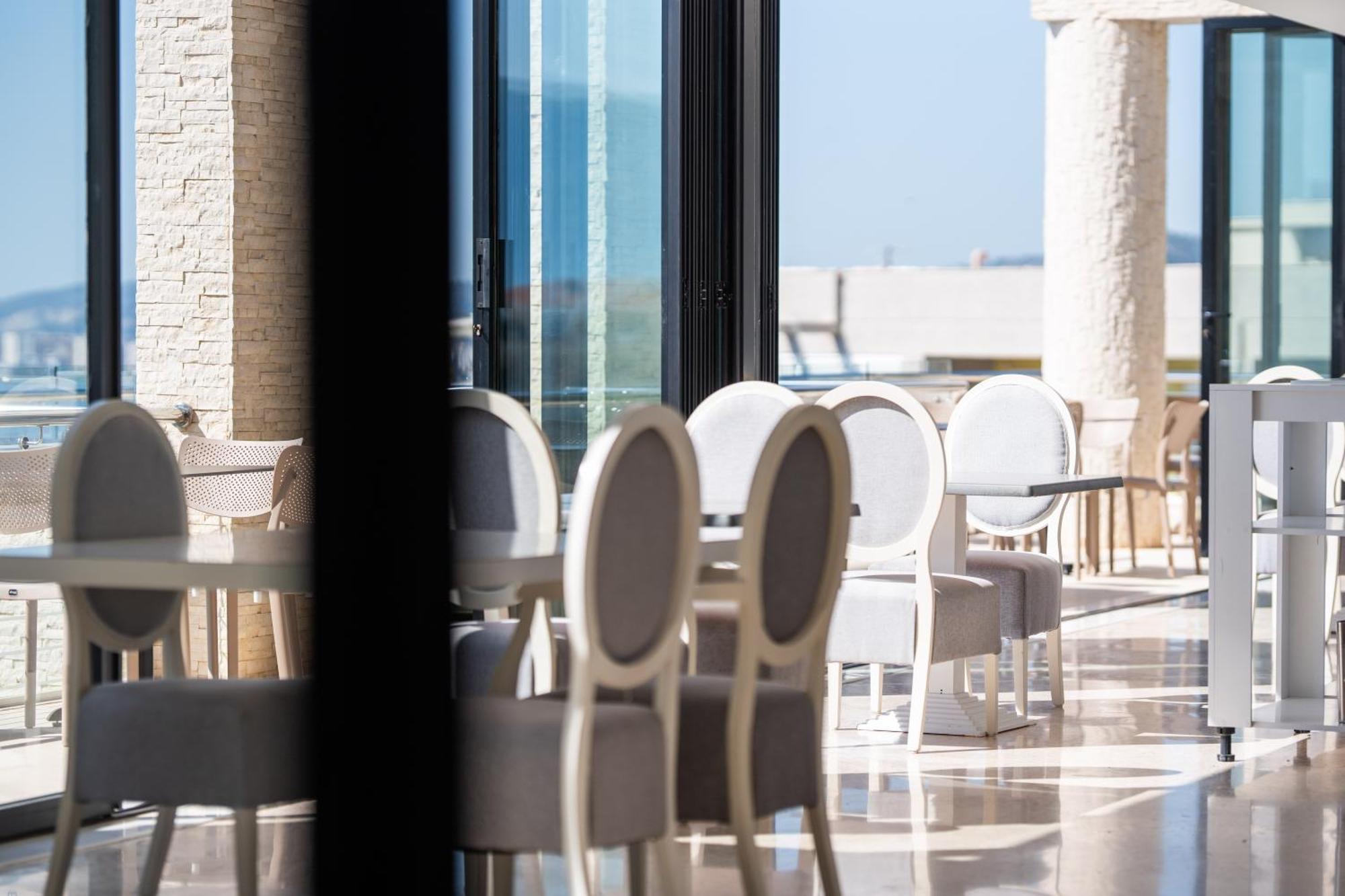 Thea Hotel Vlorë Exterior foto